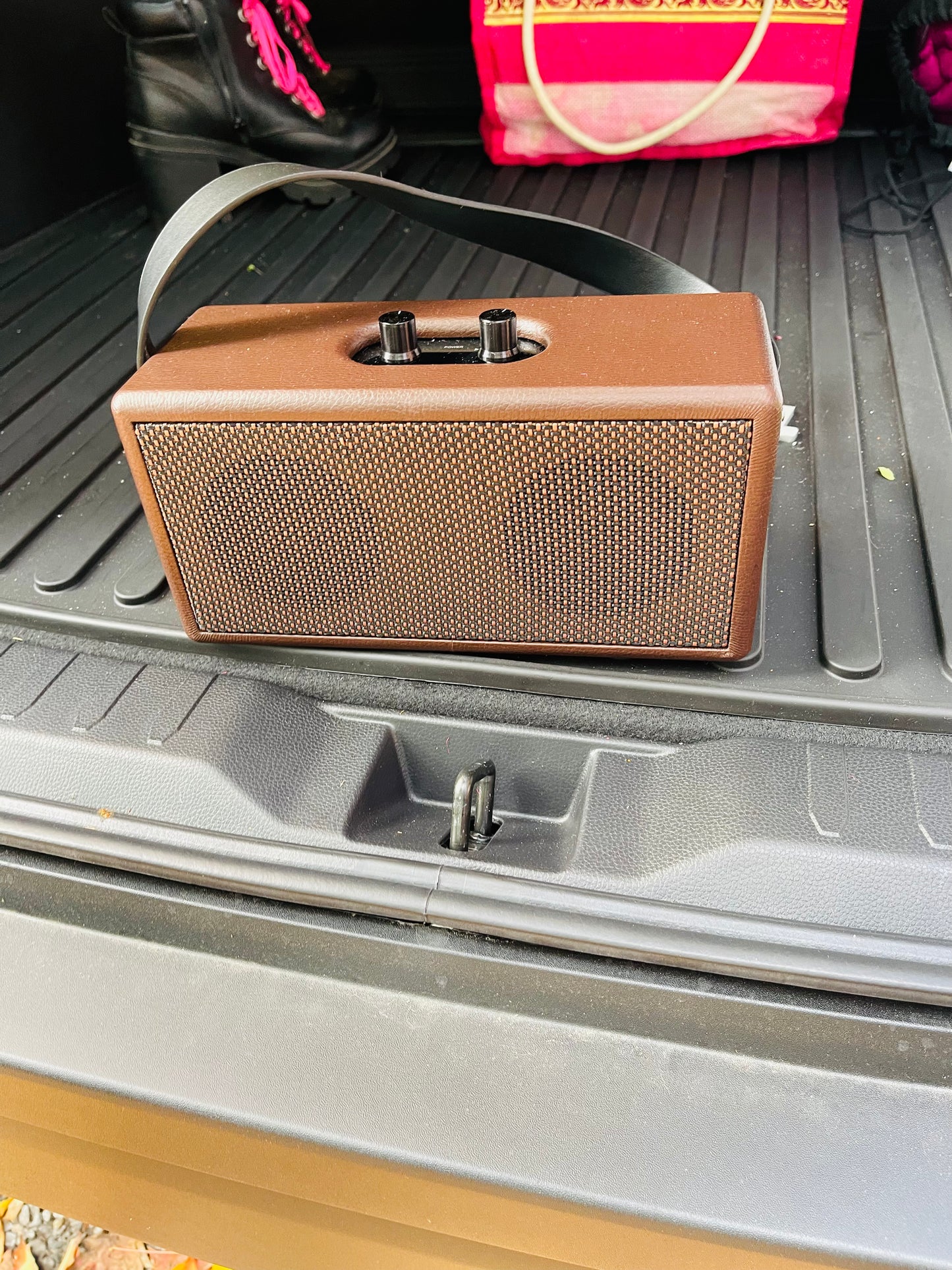Retro Wood bluetooth speaker