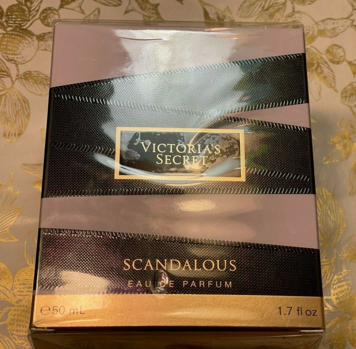 VICTORIA'S SECRET scandalous Eau De Parfum 1.7 fl oz 50 ml